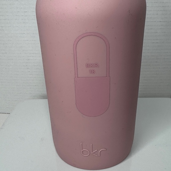 Bkr.  Pink BIG BOTTLE 1L (32OZ) Water bottle Glass/Silicone Sleeve -NEW - Picture 8 of 13